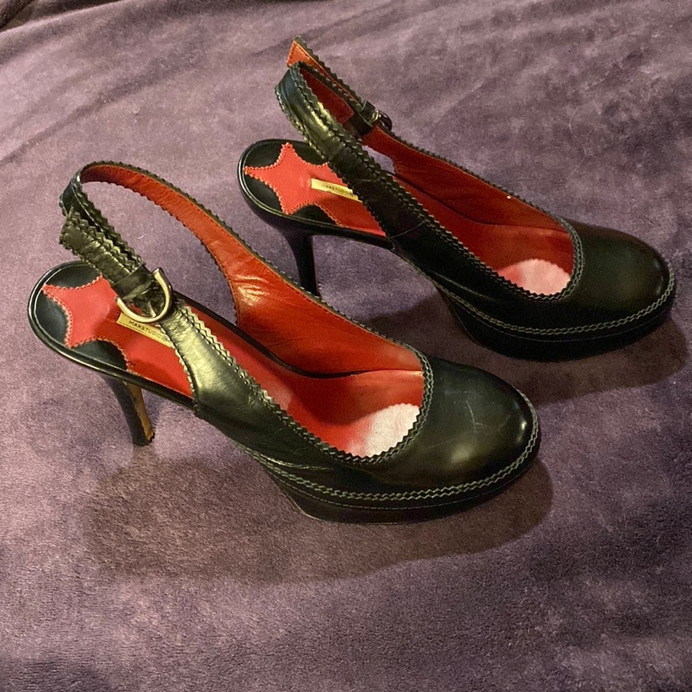 Max Studio sling back heels